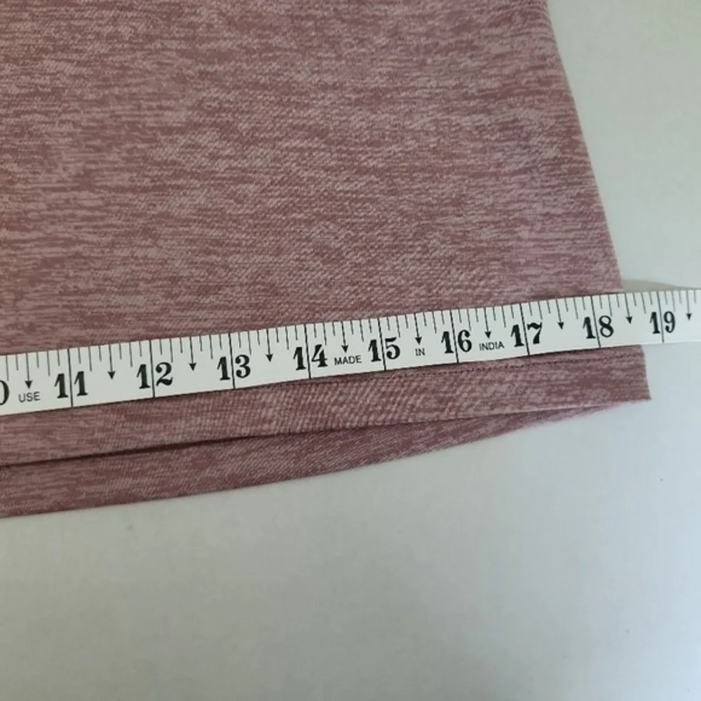 Under Armour TShirt Womens Size Small Heathered Pink VNeck ShortSleeveAthleisure - Picture 7 of 11